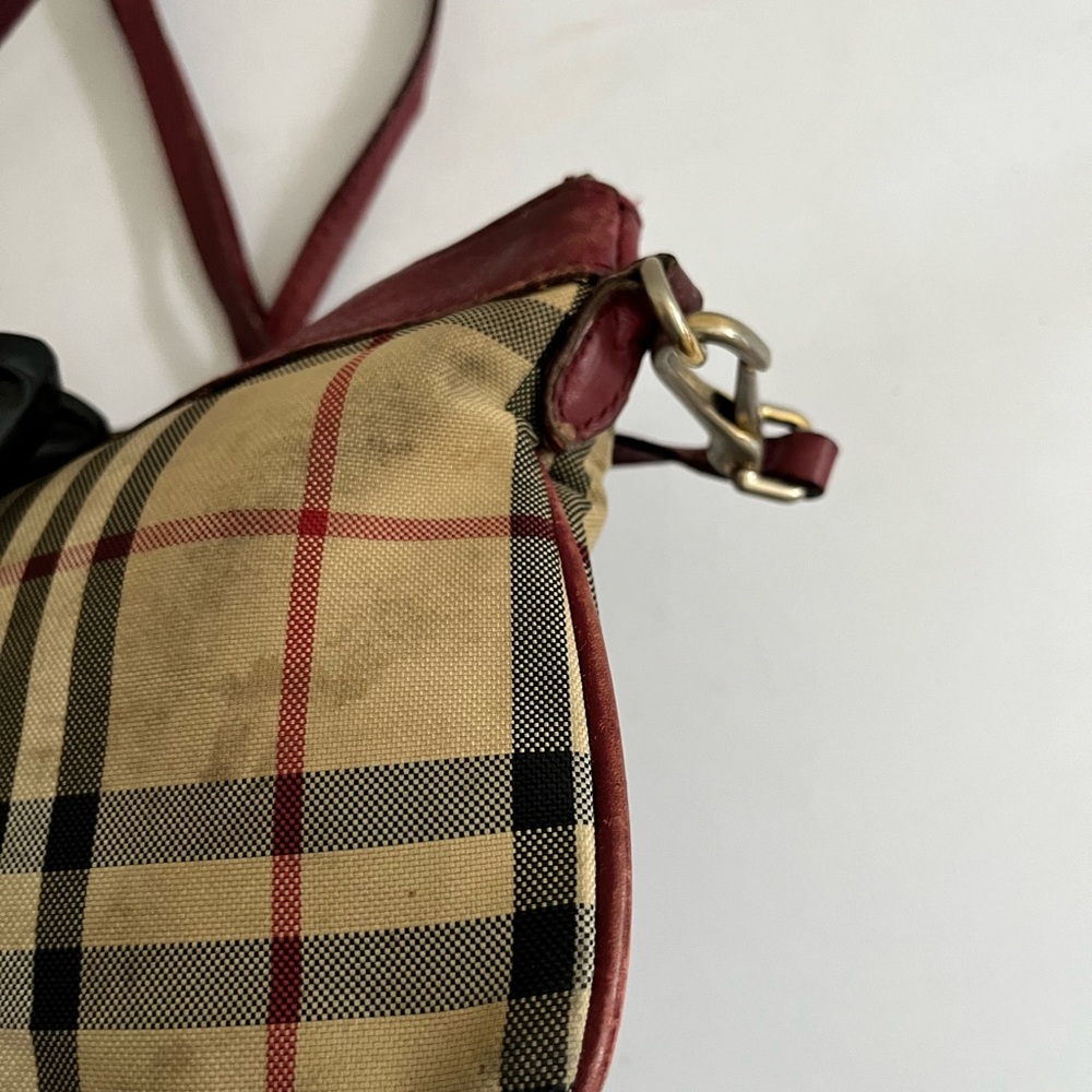 Burberry Peyton crossbody bag - Picture 10 of 12